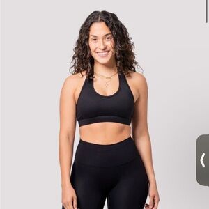 Diosa Fit Elegant Black Halter Neck Sports Bra